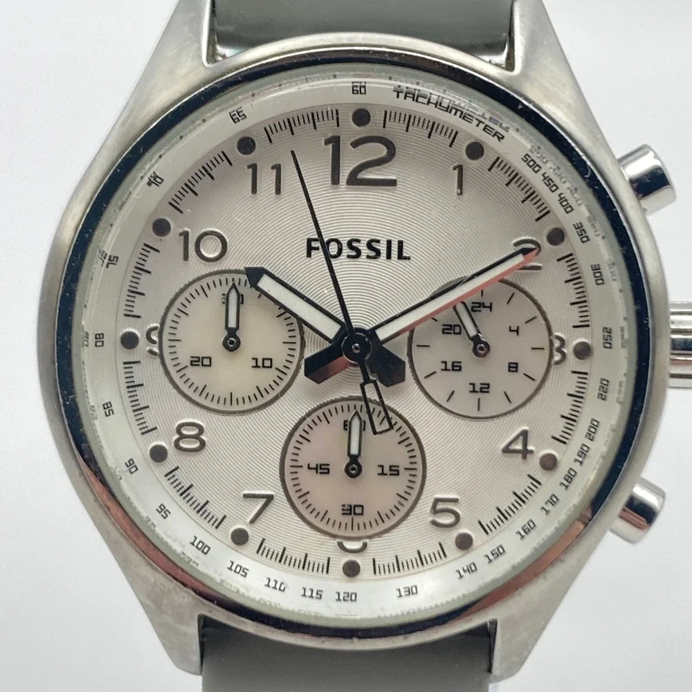 Fossil Flight Women's Chronograph Watch 38mm Silver Tone CH2770 New Battery 8.25